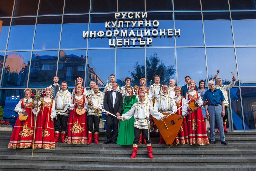 Оркестр «Русские узоры» и Елизавета Антонова выступили в Болгарии в рамках Дней российской духовной культуры Оркестр «Русские узоры» и Елизавета Антонова выступили в Болгарии в рамках Дней российской духовной культуры