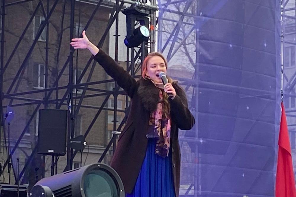 Елизавета Антонова выступила в Королёве на концерте ко Дню космонавтики Елизавета Антонова выступила в Королёве на концерте ко Дню космонавтики