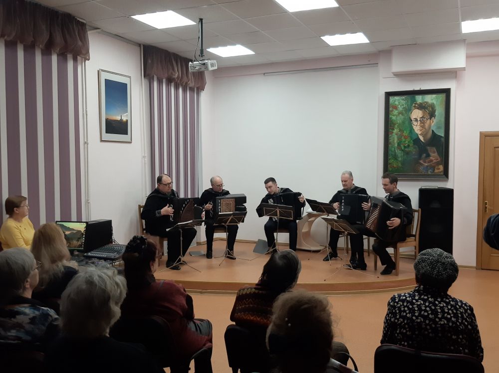 Людмила Боталова и ансамбль «Русский тембр» выступили в Библиотеке им. Дм. Кедрина Людмила Боталова и ансамбль «Русский тембр» выступили в Библиотеке им. Дм. Кедрина