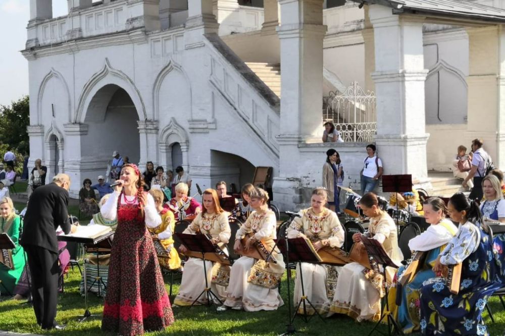 Оркестр «Гусляры России» на фестивале «Русский Classic Open Air. Шедевры русской оперы» Оркестр «Гусляры России» на фестивале «Русский Classic Open Air. Шедевры русской оперы»